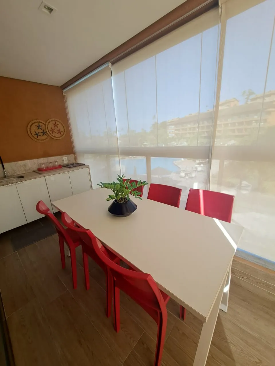 Flat 101 - Pool View — 1/7