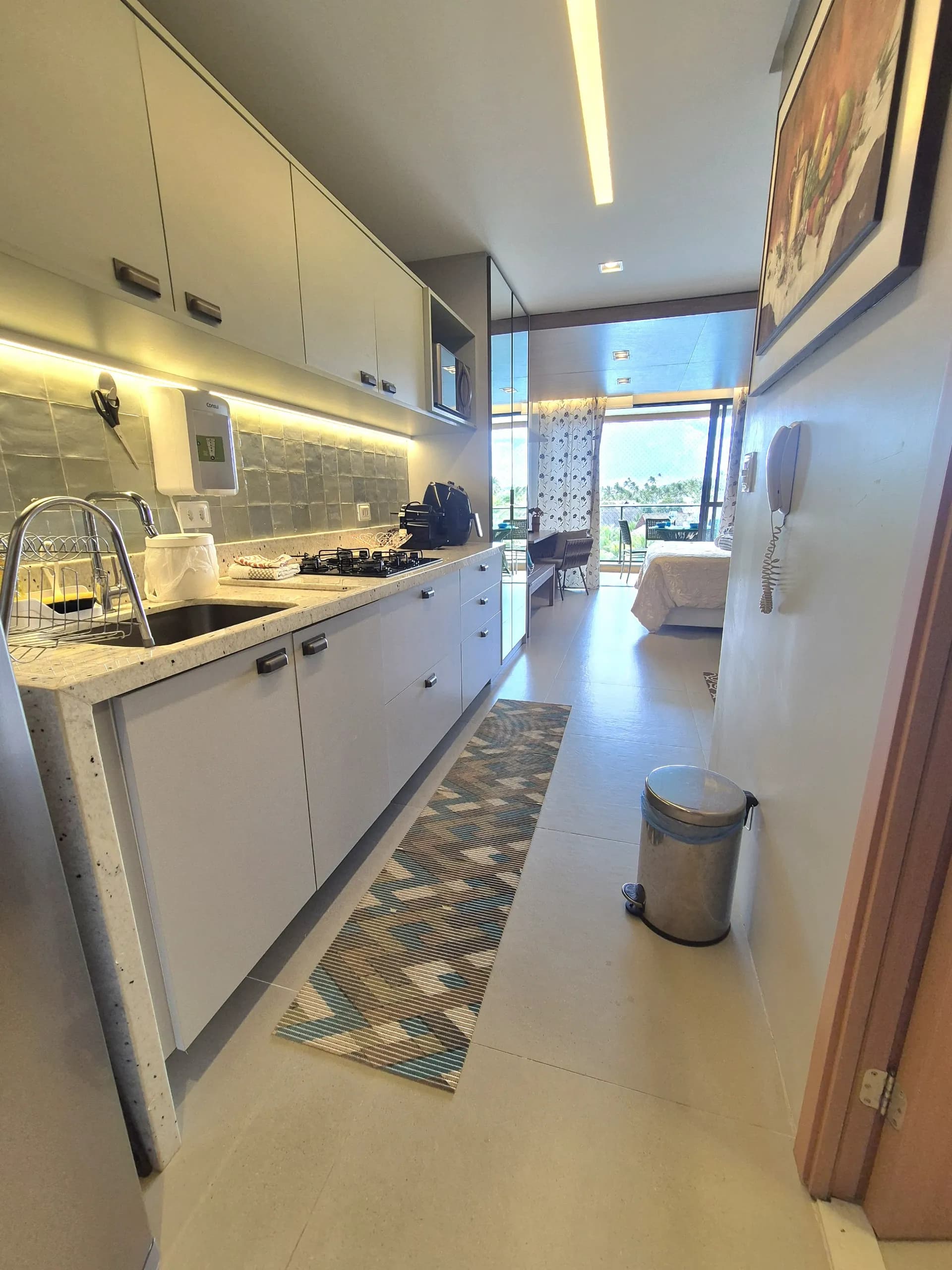 Flat 111 - Cavalo Marinho — 1/10